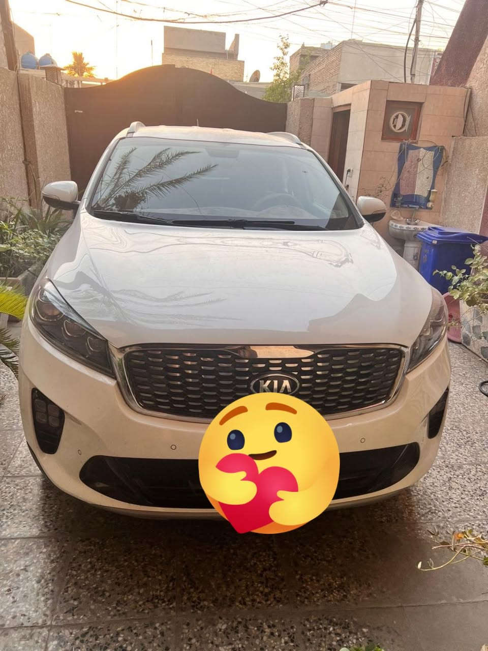السلام عليكم
سورنتو للبيع موديل 2020 خليجي رقم بغداد باسمي تحويل مباشر  كاميرات هند بريك بصمه 
بصمه تشغيل 
بصمه بيبان 
جنطه كهرباء 
كراسي كهرباء اماميه 
جي بي اس 
ويل كروم 19 
كامره خلفيه 
تحكم استيرن فول 
مري شفط 
نضام مانع انزلاق / نضام نزول منحدرات 
4 انضمه قياده / 7 راكب / 3 قطع تبريد / 6 سلندر 
السياره كفاله عامه من البارد ولصبغ ولتبديل ؟؟ 
مكان السياره بغداد

رقم الهاتف /*********** ابو زهراء
السعر / 255/ وبيه مجال حك الجيه
