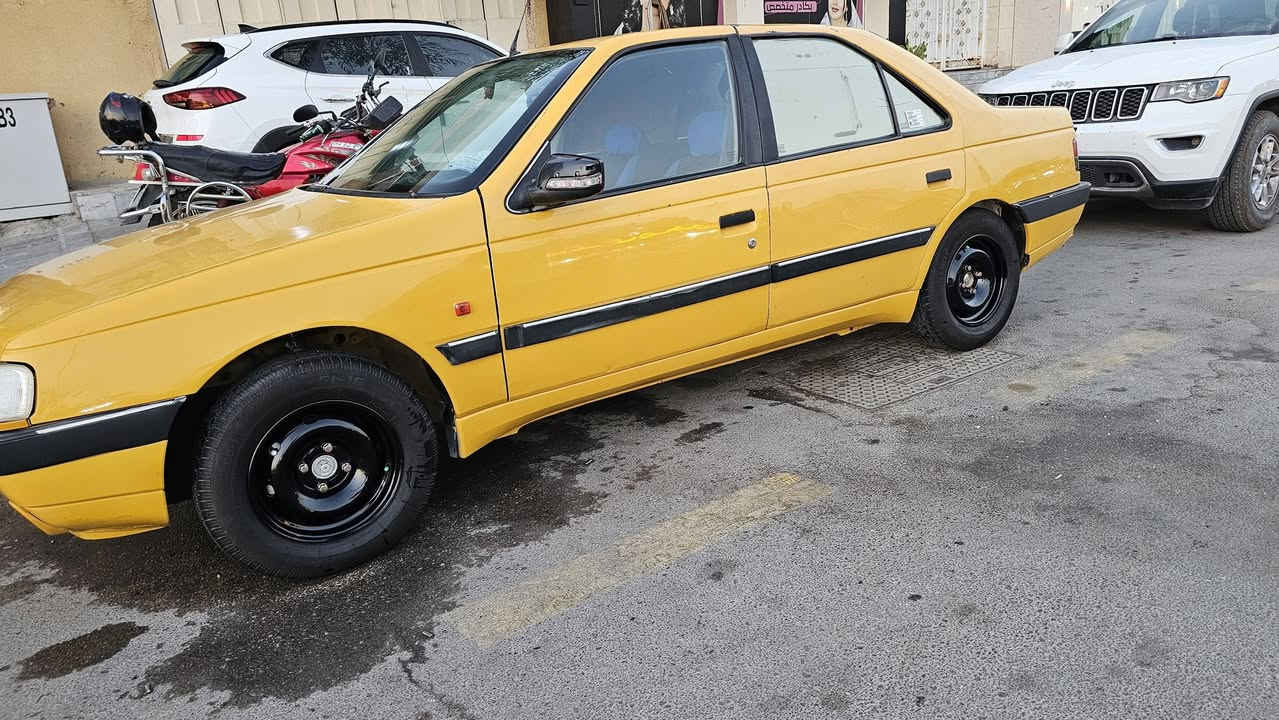 ٤٠٥بيجو٢٠١٢ وبسمي جاهزمن كلشي ***********
