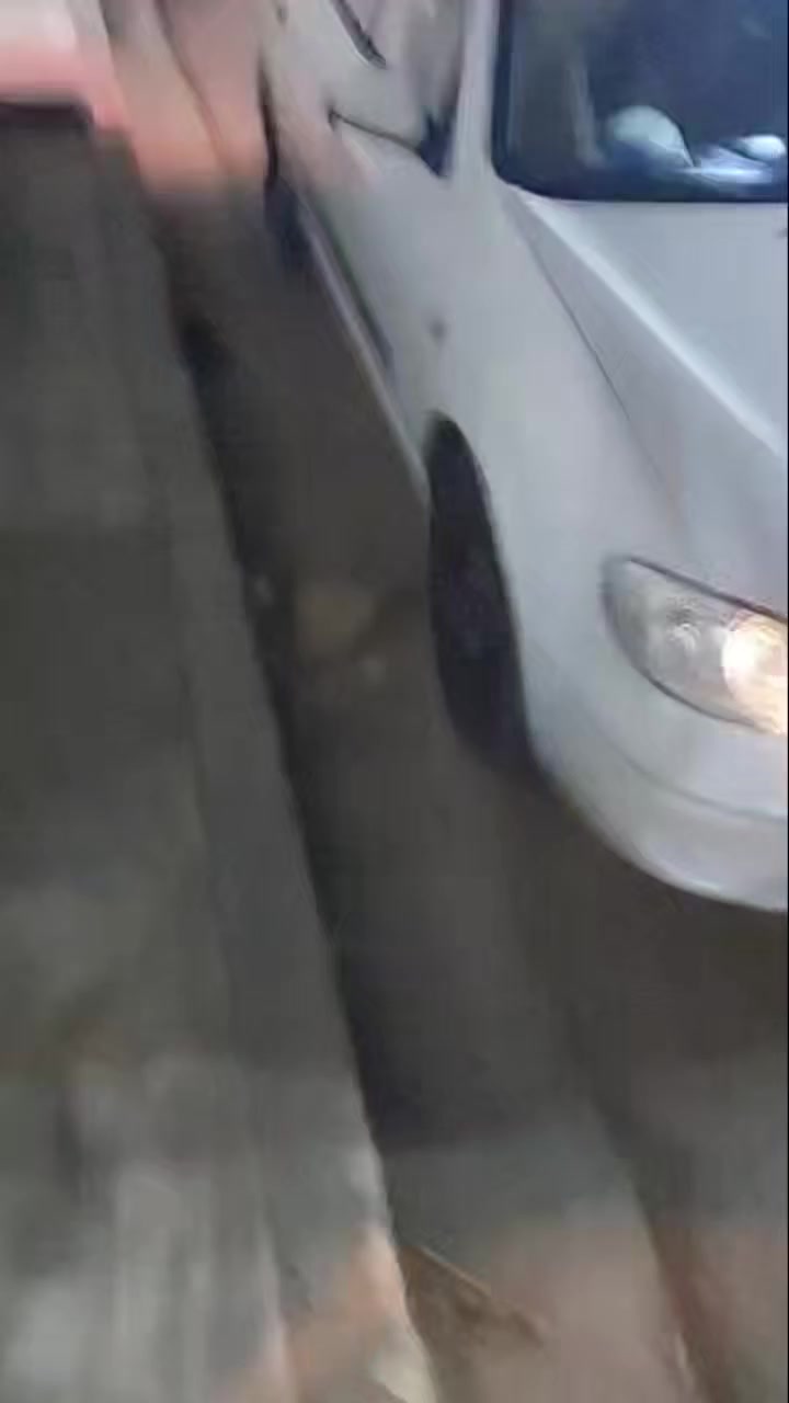 السلام عليكم نيسان سني 2008 شماليه اربيل باسمي هزه جديده سنويه 2030 كير عادددددي قطعتين صبغ بارد خشم جاملغ  بليته زركه مكاني بغداد مراوس بيع تحياتي الجميع 
*********** واتساب
