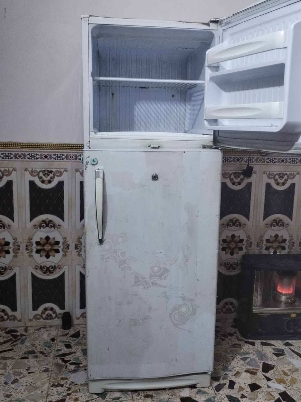 ثلاجه كونكورد22 قدم ياباني ماطوره الاصلي بيسونك ياباني فول تجميد علفحص شرط حتى جوه يوفر ثلج علفحص اكو توصيل سعرها 140 هيه وتوصيلها للباب توصلك وتفحص وجيك يله تنطي فلوسها شراي يتصل *********** المدائن, بابل
