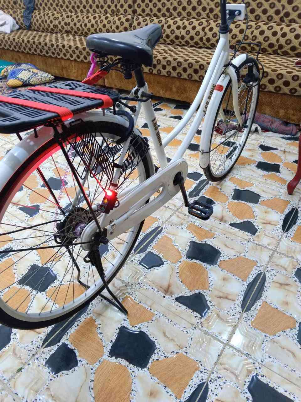 بيسكل بناتي حجم 26 بيسكل جديد مثل ما بصوره
(مكان) كوت حي الجهاد 
(السعر) خاص


**إذا كنت صاحب هذا الإعلان وتريد حذفه لأي سبب، رجاءا أرسل رسالة إلى الدعم الفني**