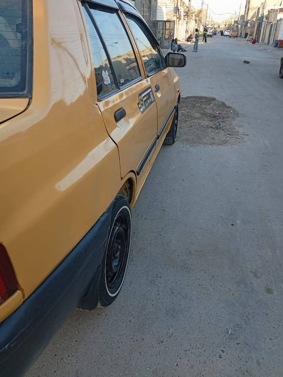 سيارة 17حلوة جديدة بيهة جاملغ خلفي معمر.     ***********
