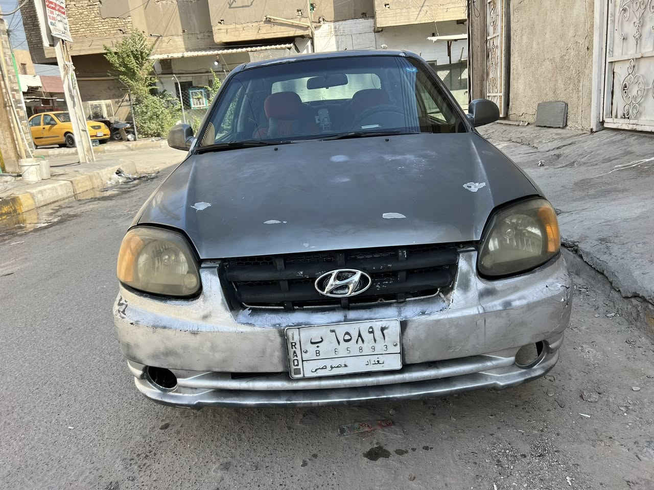 السلام عليكم اكسنت فيرنا للبيع تك بال 
اوتماتيك تبريد شغال موديل 2005 وارد امريكي مكينة 1600 قطرتين ماشية 143 الف شاشة كامرة تايرات نضاف باتري جديد دهن كير وفلتر جديد كهربائيتها شغالة كلها حادث امريكا طخة بسيطة بالبجم وبالعراق بيهاطخطخات بسيطة السيارة كاملة سمكرة 90‎%‎ يحتاجلها صبغ ودعامية امامية الدعامية الخلفية موجودة السيارة شوفت عينك صدرها 50‎%‎ عارضها 40 وبيها مجال مكاني بغداد غزالية *********** 
معجبتك السيارة وشفتها غالية عليك ادعيلنة بالرزق
