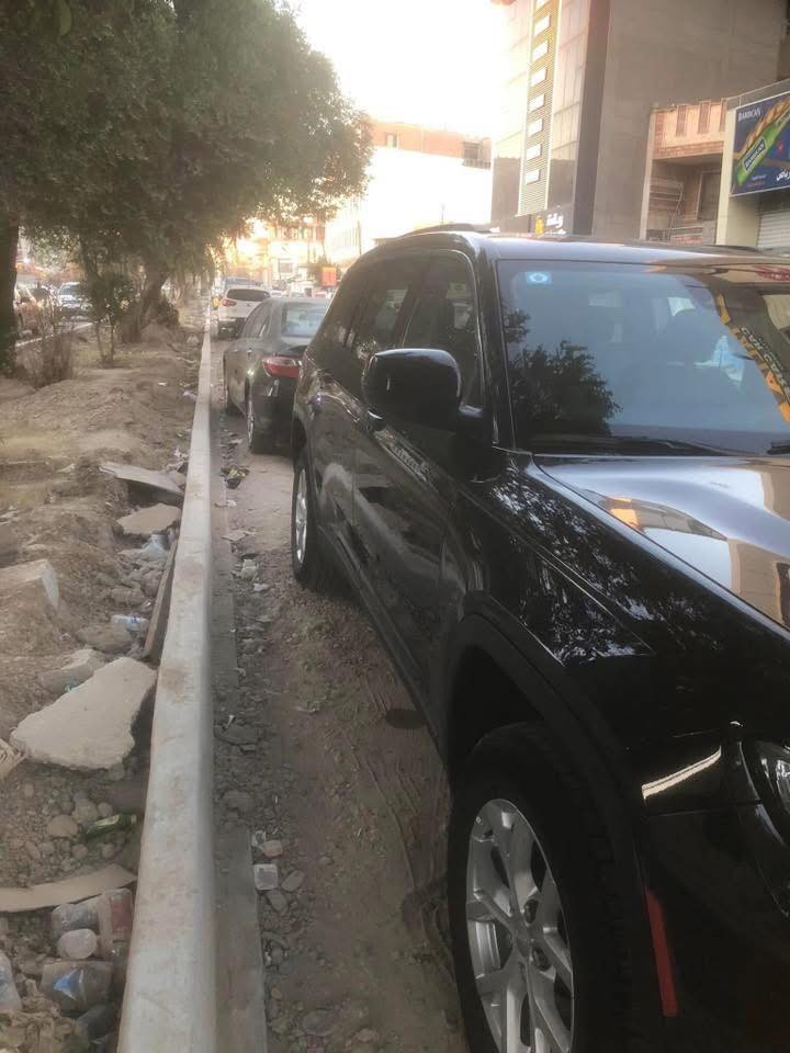 السلام عليكم
جيب شيروكي لمتدد موديل 2022 وارد امريكي بدون حادث كلين بس سرقه مفتوح البجم و البيبان و مشدوده نفسهن 7 راكب رادرات كامرات داخل السياره و خارج السياره جلد حساسات السياره فول لمتت 

السعر 30,000 الف دولار العنوان بغداد الدوره رجاءا بدون تعليق سلبي غير متواجد على الفيس رقم الهاتف ***********
