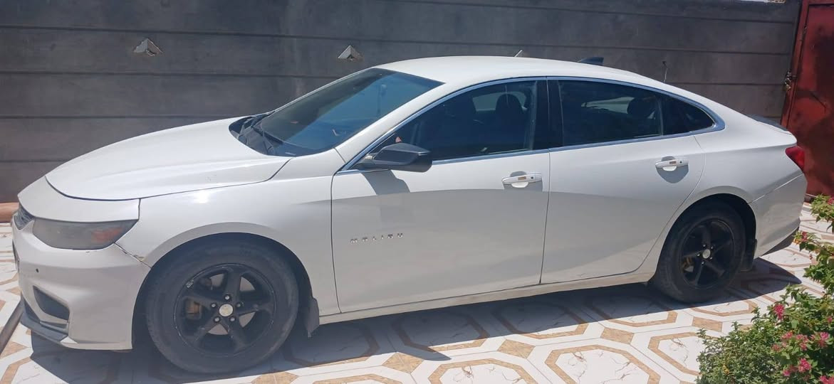 سيارة شوفرليت ماليبو 2018 وارد أمريكي (ضررها بچم ايمن) بيها 3 قطع تبديل
(السيارة ماشيه 149 الف كم) 
رقم دولي (بصرة) تحويل ثاني يوم 
السيارة موجودة بالناصرية قضاء الدواية ***********
