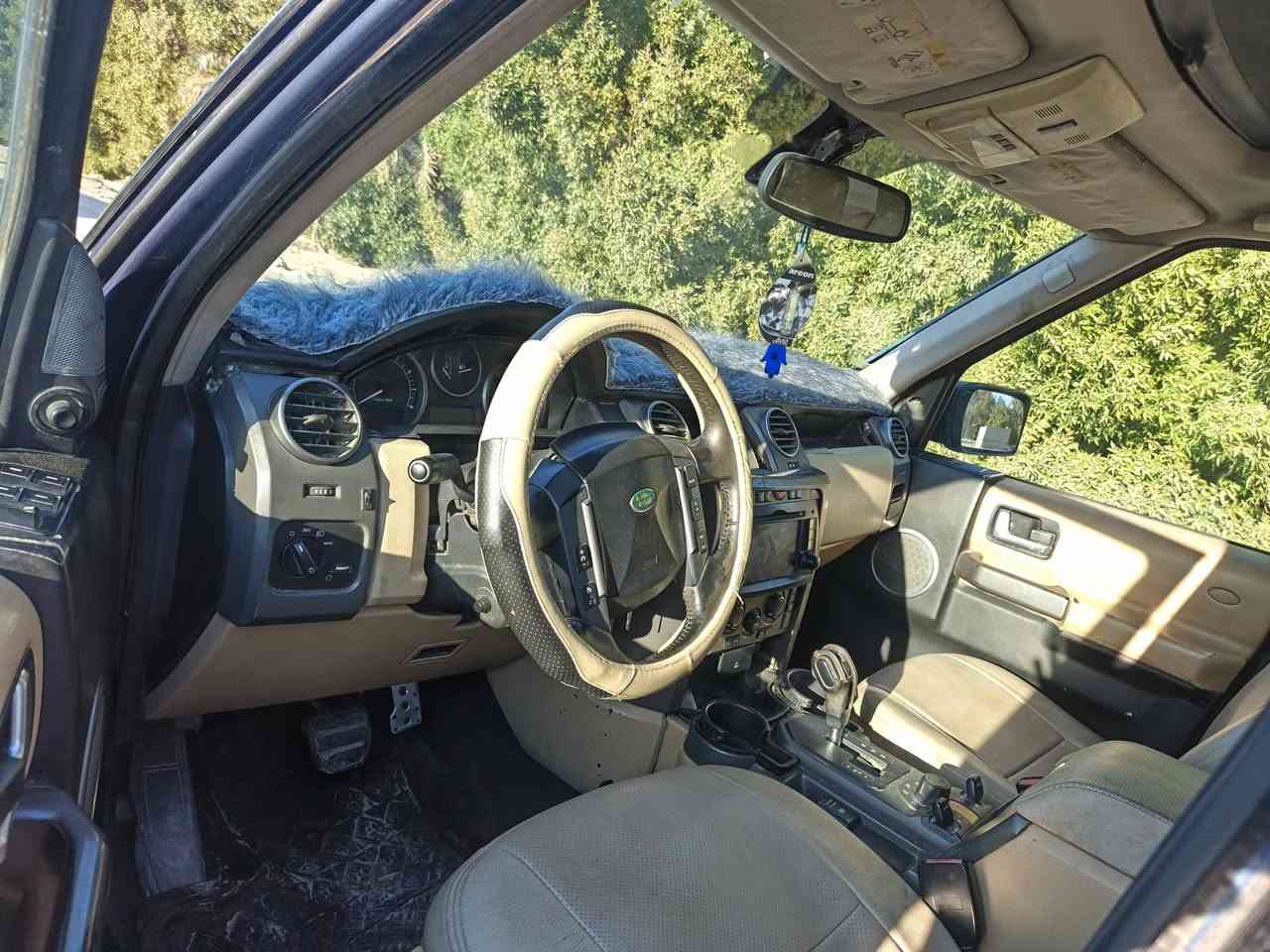 لا ندلوفر 2005محورة كير ومكينه ياباني ترايك لبصرة مكفوله من الظربه وكص بسمنه السعر 80وبيهه مجال مكلف بل نشر اتصل عل رقم***********
