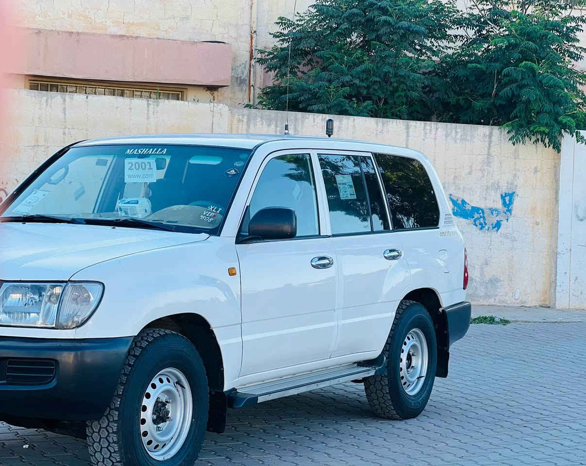 لاند كروز 2001 سياره كفاله عامه مواصفات عاديه گير محرك مكفولة عكسل كلها شرط رقم ئصلي يسمى جديد ل 2030 سعر 160 مجال بسيط مكانى كركوك شراي يخابر *********** كركوك, العراق
