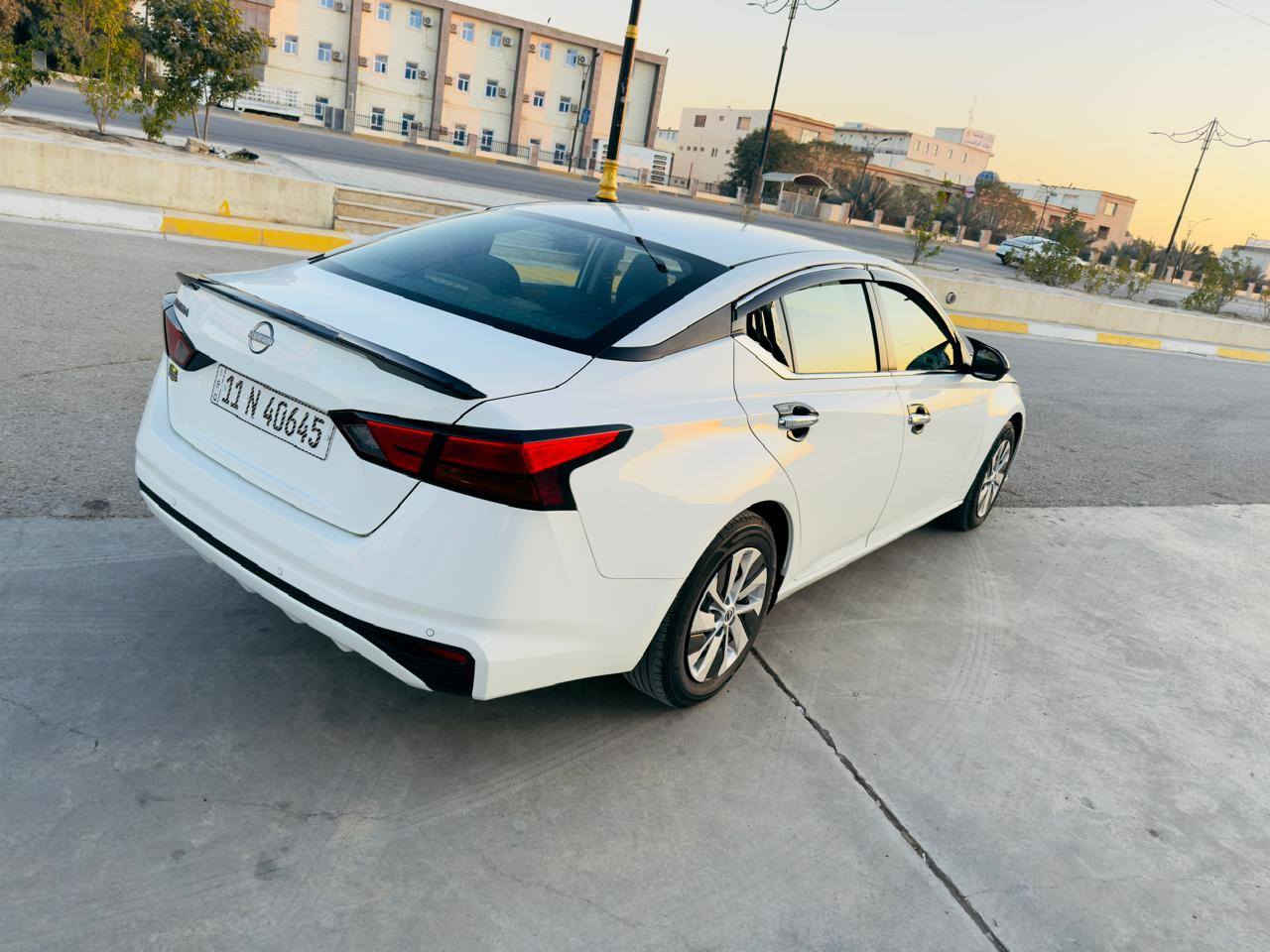 السلام عليكم ورحمة الله وبركاتة
نيسان التما موديل 2024 بيع او. مراوس. 
رقم بغداد بسمي 
بدون حادث اكلين تايتل 
دخول تقرير مياه امطار شغالة 
كفالة عامة من محرك كير كهربائيات 
ماشية 20 الف
مكان سياره ديالى بعقوبة
السعر 165
***********
