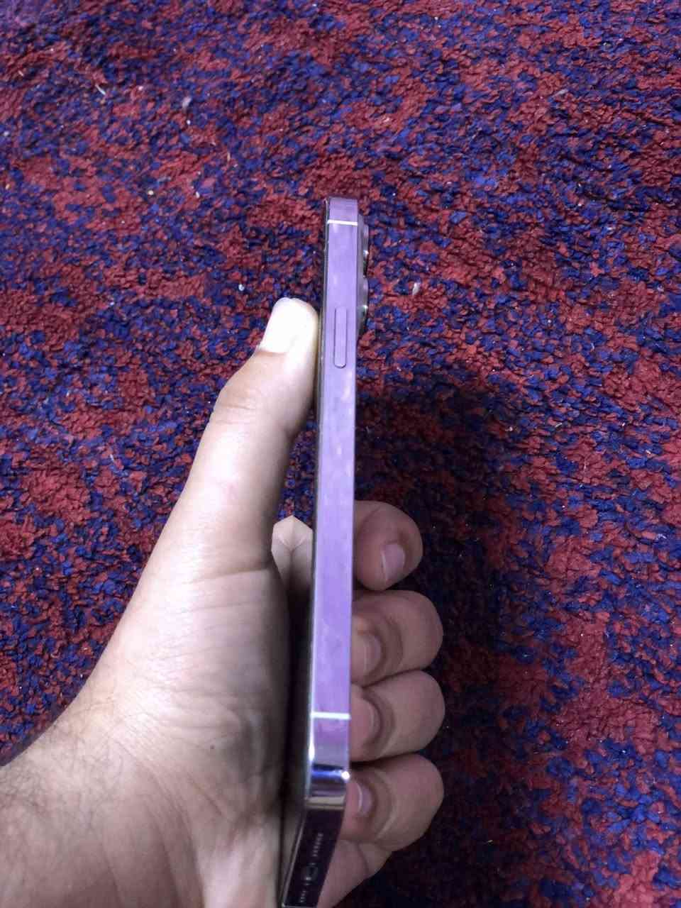 ايفون 13 pro max
ذاكرة 128 
البطارية 78 
لون ابيض 
التلفون كلش نضيف وممفتوح ابد ( مداخل صيانة) بعده وكاله 
فقط كسر بالشاشه ومماثر ع الاستخدام ابد 
السعر 500 وبي مجال 
***********
