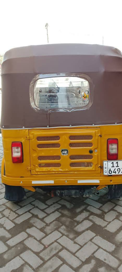 تكتك موديل 19 شهر 12 رقم سنويه نكليزي تحويل ثاني يوم كشر مصبوغ عام للجماليه   مكينه كير كلج اكسل مكفول مكينه مال 20 بيها تخم تاير ابو لحيه بيها كهرباء كامله اي نقص مابيها كبل لشارع ربع مذب عليها  مكاني خان بني سعد فقط شراي يتصل ***********.. 
سعر 4400 وبيه مجال حك الجيه
