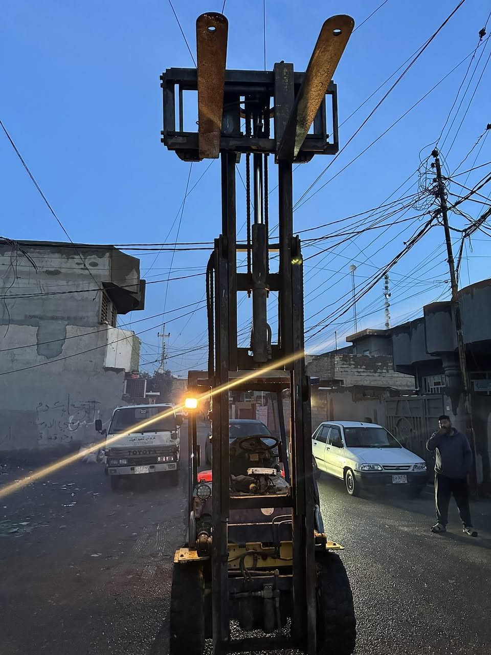 السلام عليكم رافعه شوكيه كوماتسو كامله جاهزه للعمل جب عالي 3حركات 
السعر 55وبي مجال ***********
