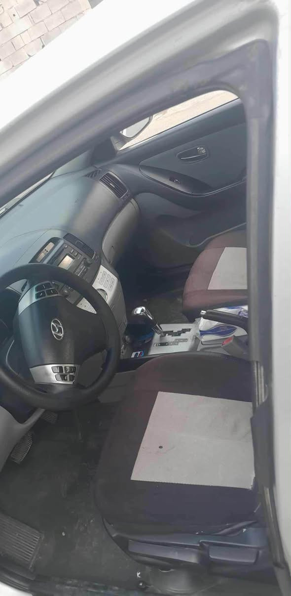 هوندا افانتي ٢٠١٠ سلفر ره قم وسه نه وي به شه رتي غرامه و پاکانه سقف و عیزام به شه  رت مکینه ی کمک بوخاری هه یه بی کیشه یه *********** شقلاوة, أربيل
