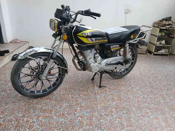 السلام عليكم دراجه إيراني مديل 24بلادي باب اول وزن ثقيل وضع شركه ماعيزه كلها منفيس اوراق سويجات مفوله كلها نكره سلف كهرباء كله شغال الدراجه تخبل من. نضافه ونشاط السعر650وبيها مجال شويه للشراي  عنواني سامراء 
***********
