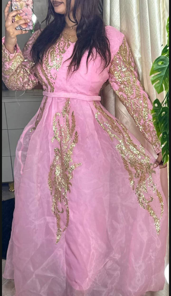 ✨ وصل الجديد لعشاق الأناقة والفخامة! ✨
فساتين راقية بألوان مميزة وتصاميم تخطف الأنظار 🌸👗
📍 عطبرة - السوق الشعبي (الخميس)
🚚 ترحيل لجميع الولايات
📦 جملة فقط
📱 واتساب: 0998062491
ألحقي قبل نفاد الكمية، أجمل الموديلات بأسعار الجملة! 💖🌟


**إذا كنت صاحب هذا الإعلان وتريد حذفه لأي سبب، رجاءا أرسل رسالة إلى الدعم الفني**