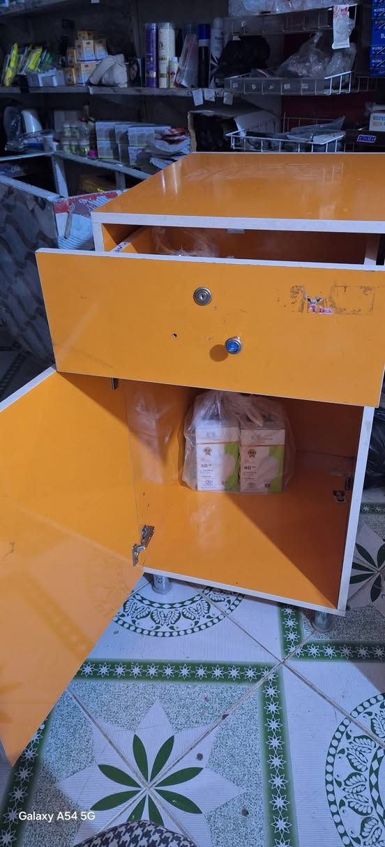 ميز حديد  معا طاوله ارتفاع متر شراي يجي خاص


**إذا كنت صاحب هذا الإعلان وتريد حذفه لأي سبب، رجاءا أرسل رسالة إلى الدعم الفني**