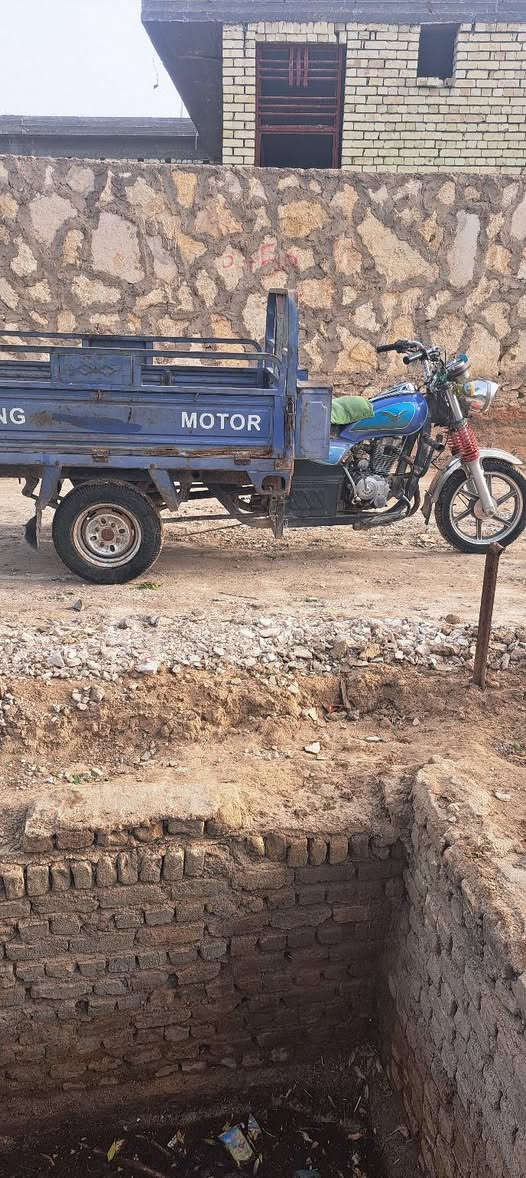 السلام عليكم اخوان ستوتة لبيع موديل ٢٠١٥  اوراق اصولي   مكينة مكفولة  شاصي مكفول   السعر  ١٢٥٠   وبيهة مجال  المكان كربلاء  خيرات والشراي يتصل ***********
