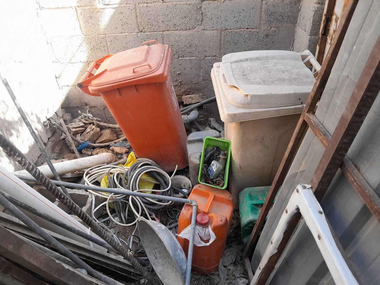 حاويات على ١٠ الوحدة و حديد و شباك صغير و شباك كبير ٤ خانات ب٣٠   الكاظمية


**إذا كنت صاحب هذا الإعلان وتريد حذفه لأي سبب، رجاءا أرسل رسالة إلى الدعم الفني**