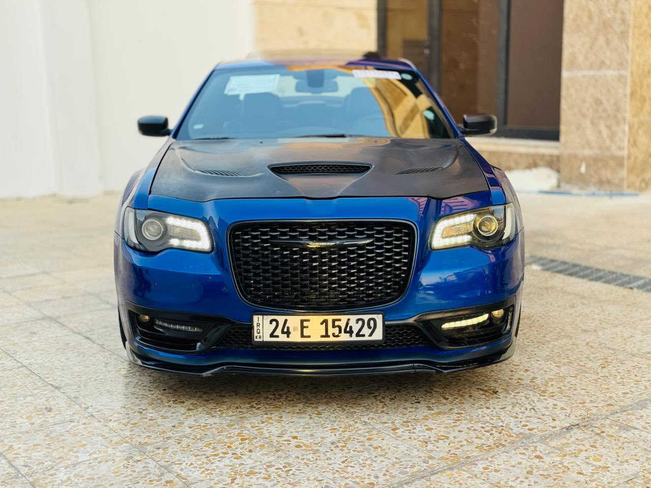 السلام عليكم اوباما S300 2018 فول مواصفات رقم دهوك هزة وسنوية وارقام جدد تحويل او وكالة
مواصفات //
V6
بانوراما
كشنات جلد
رادار جانبي
تحكمات
شاشة كبيرة
دمام
حساس امامي خلفي
ملاحظة / السيارة كلين تايتل بيها كلير جاملغين امامي بدون فتح بدون حادث تقريرها موجود 
 
الاستفسار ***********
