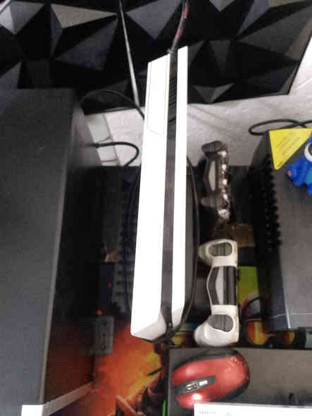 سلام عليكم بلي 4 سلم كامل ملحقاته وجديد حته كارتونه ويا وجوستكان اصليه و 5 اقراص قويه من ضمنهم بيس 21 
وحده سعره ب 80 ابيع شلع كلهن وذا تريد بس بلي هم عادي فوت خاص او ع واتس ***********
مكاني بغداد
