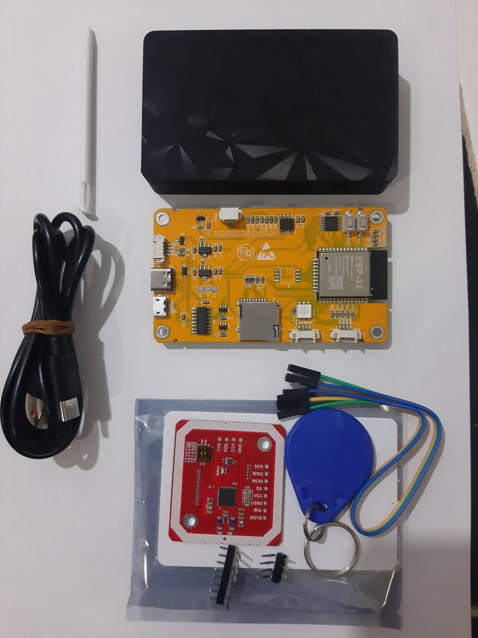 شاشة صفرا (cyd) قياس ٢.٨ ام المنفذين 
مع حافظة طباعة ثلاثية الابعاد 
مع قارئ بطاقات nfc 
كلهن ب٤٠ 
توصيل كل المحافظات ب٥


**إذا كنت صاحب هذا الإعلان وتريد حذفه لأي سبب، رجاءا أرسل رسالة إلى الدعم الفني**