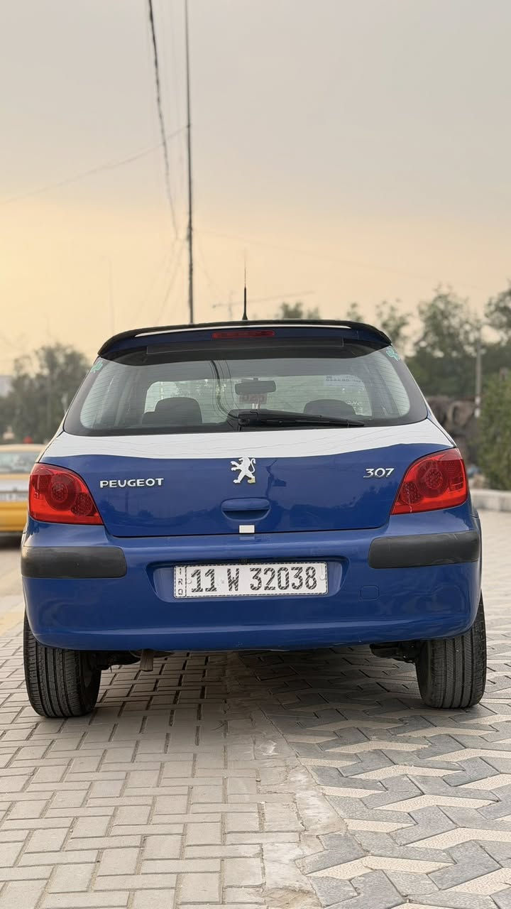 سلام عليكم بيجو 2005 فرنسي بيها بس دعاميات صبغ كير مكينه مكفولات صدر امامي خلفي جديد تخم تاير جديد شرط السونار السياره جديده احلى من الصور 
السعر 57 وبيها مجال مكاني شهداء البياع
***********
