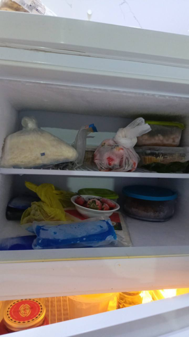 ثلاجه حجم كبير نوعيه انديستا كلش نظيف بسعر 250 وبي مجال


**إذا كنت صاحب هذا الإعلان وتريد حذفه لأي سبب، رجاءا أرسل رسالة إلى الدعم الفني**