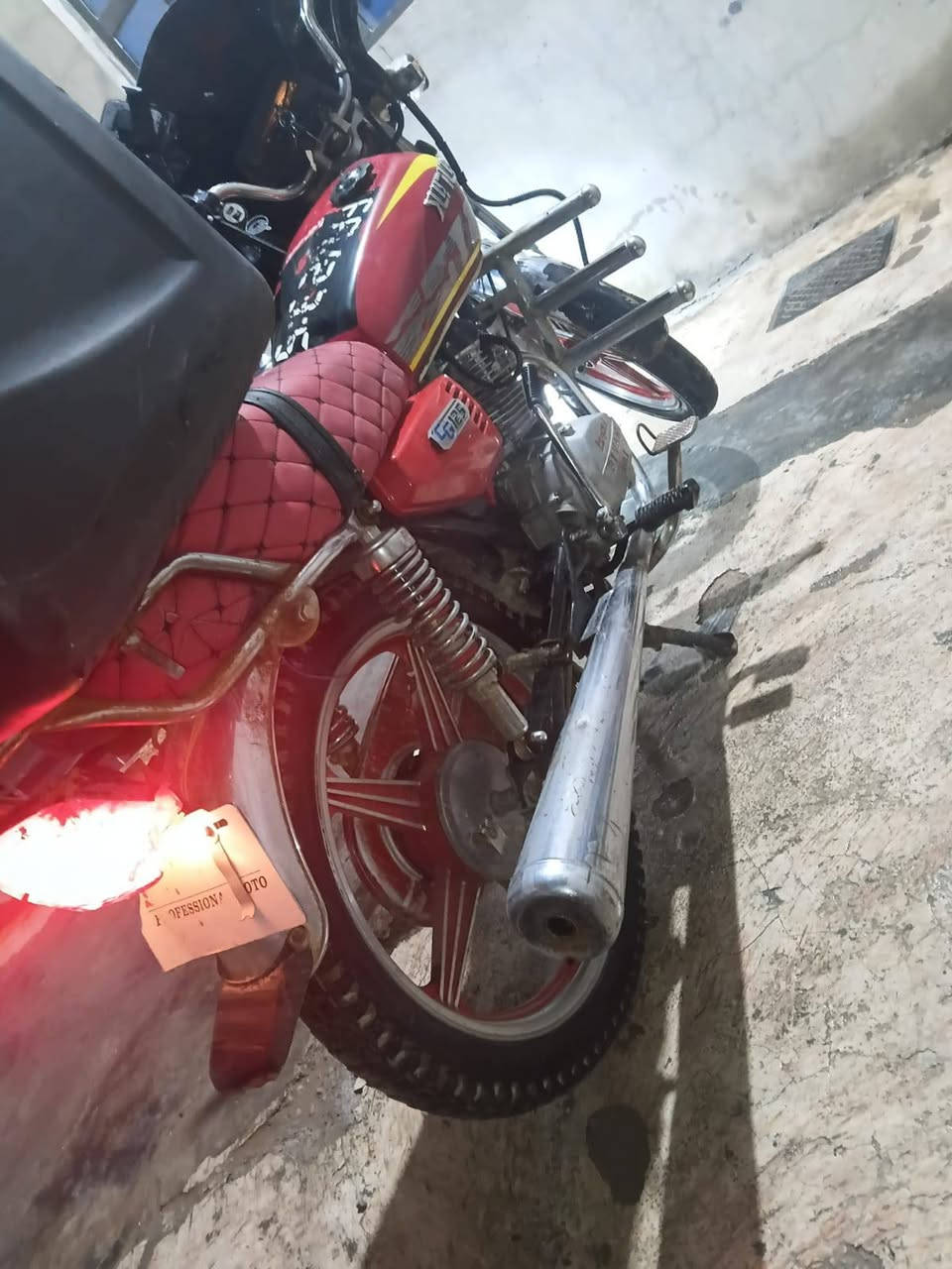 السلام عليكم دراجه يراني 5 كير موديل 21 دراجه كامله على اخر حبايه كل نقص مابيه كله شغال كهربائيت سلف بريك مامي خالفي شغال مابيه كل نقص مكينه مجفته جديد خير من الله شلعه معدل كامله بدون وراق كفاله اكفلك شتريد اني حاضر  سعر 550 المكان فلوجه ازركيه مستعجل


**إذا كنت صاحب هذا الإعلان وتريد حذفه لأي سبب، رجاءا أرسل رسالة إلى الدعم الفني**