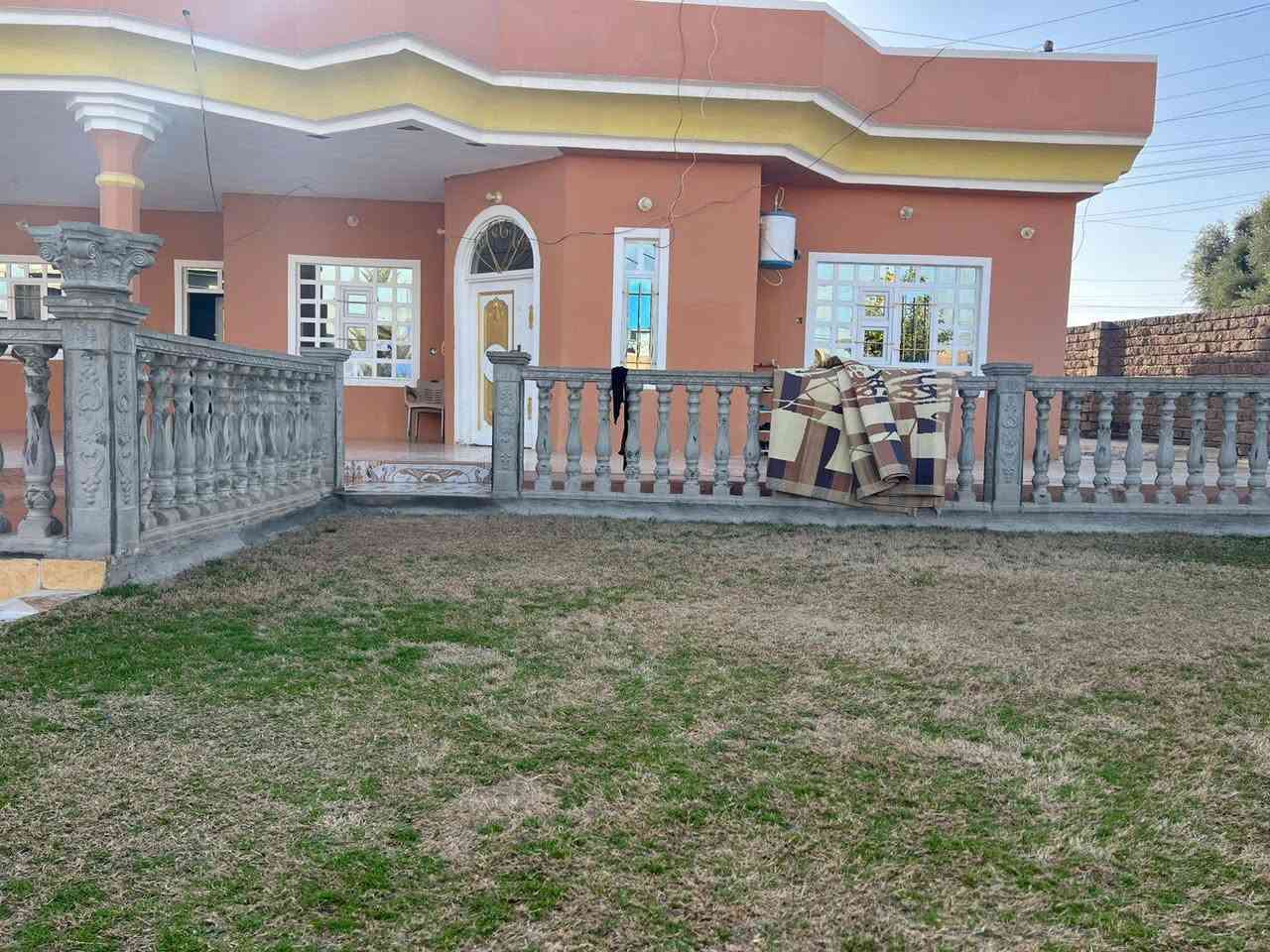 بيتين للبيع  كاملات وجاهزات المكان الطوب تل اجميله الاستفسار.
‭0770 587 1286
