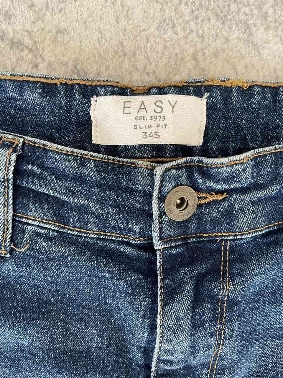 🔥Easy اصلي  💯
🔹سعر فقط ٢٥ الف شامل التوصيل

🔹قياس  ٣٤ قالب سليم
‎جديد ما ملبوس 

‎🔹توصيل متوفر لحميع المحافظات


**إذا كنت صاحب هذا الإعلان وتريد حذفه لأي سبب، رجاءا أرسل رسالة إلى الدعم الفني**