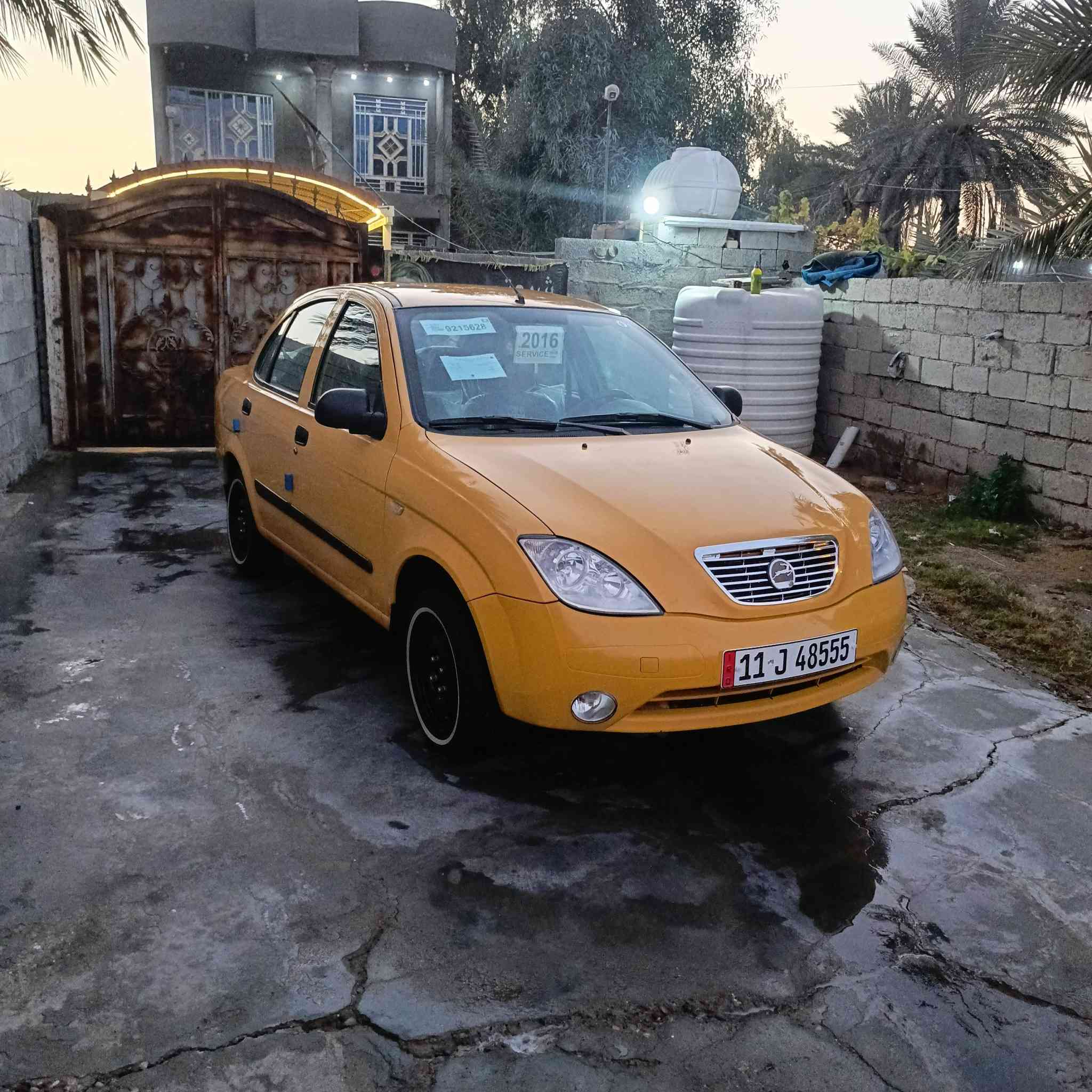 للبيع طيبه 2016    سعر  43
 سياره جديدا اي نقص مابيها
بيها صبغ بل داير مال جاملق فقط ولباقي مكفول 
مكينه وكير مكفول تبريد ثلج 
صدر امامي و خلفي جديد تخم تاير جديد 
كهربائيات شغاله 
رقم بغداد جديد دولي.  بسمي هيئه وغرامات مصفرا
مكاني بغداد 
***********
