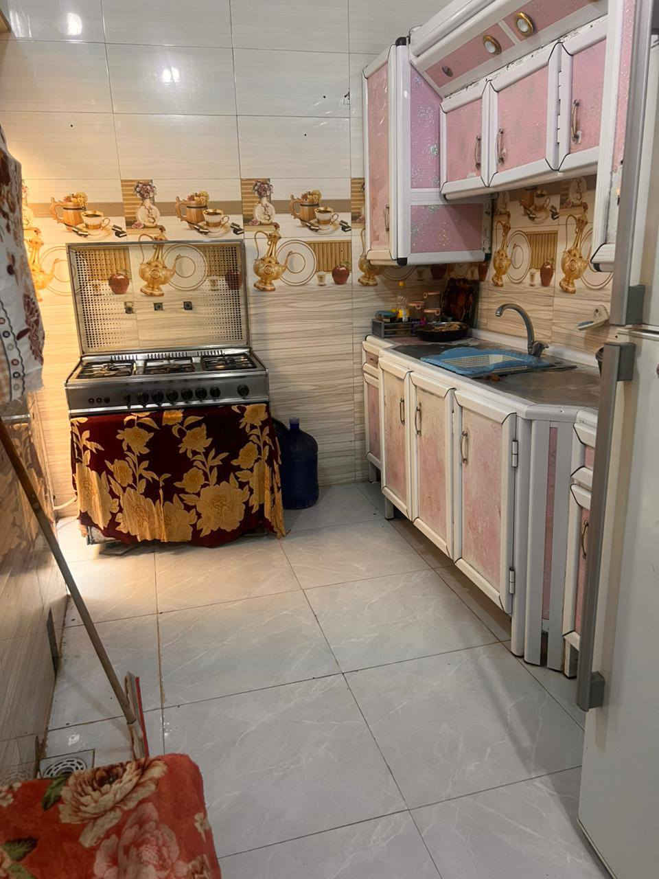 🔹 إعلان بيع بيت – فرصة مميزة للسكن والاستثمار 🔹
📍 الموقع: كربلاء – حي الإطارات
📌 قرب الكلية المفتوحة – موقع مميز وقريب من الخدمات
🏠 المواصفات:
▪️ المساحة: 100 م²
▪️ الواجهة: 5 متر
▪️ النزال: 20 متر
▪️ بناء حديث
▪️ يتكون من:
3 غرف نوم
صالة
استقبال
مطبخ
صحيات داخلية وخارجية
▪️ كامل الخدمات
▪️ جاهز للسكن فوراً
💰 السعر: 150 مليون دينار عراقي
✅ مع مجال للتفاوض
📞 للاستفسار والاتصال:
***********
***********
