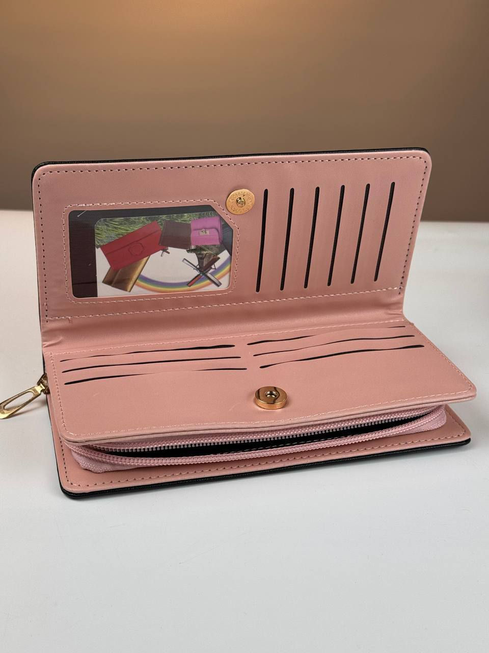 زبائننا الكرام
وصلنا محفظة نسائية جلد درجة اولى
قابلة لحفر الاسم او اي عبارة يطلبها الزبون
الحفر بالليزر وباللون الذهبي
هدية فاخرة جدا
متوفرة لدى Gift City
السعر مع الحفر 10 الاف دينار فقط
للطلب مراسلة الصفحة او على الواتس اب
ارسل الاسم او العبارة والباقي علينا
0775 020 5810
