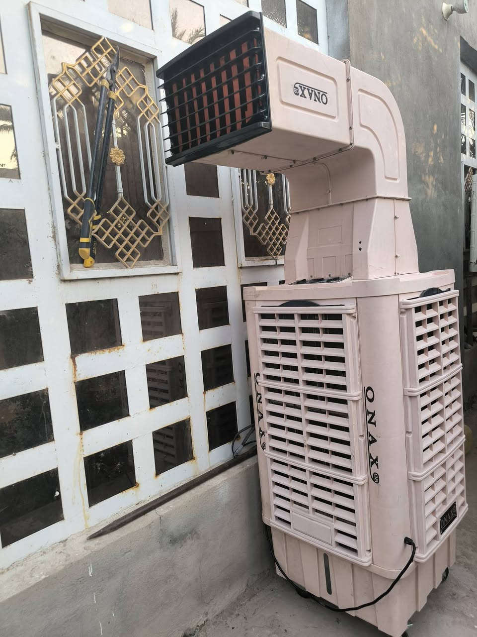 اوناكسي حجم 60 نضيفه جدا ب275
***********
