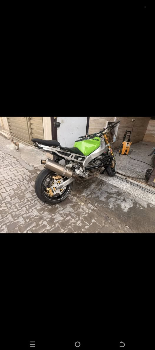 كاوسكي 636 2004 
دراجة مزودة فجوج عنابير برمبو يدة كلج كصيرة بريك بل يدة دروعة صالنصة اكروبفج اصلية بكرة 65 كشن خلفي. 
مكينة كصة اولى شرط كفالة جمرهة وطفي وشغل وخرسة 
دبل مروحة تانكيهة نضيف كلش بدون قطرة زنجار
مكاني بغداد الكاضمية 
شراي يتصل ***********
