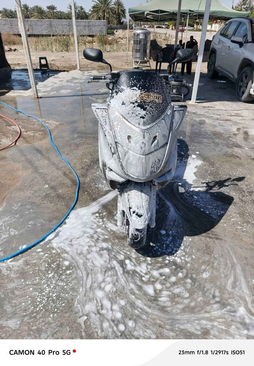 سلام عليكم
ماجسته دبل رون ABS موديل 2003 مكينه ربع 250cc بيه نقص چكمچه صفحه يمنه و دوسه وباقي كامل كل غراضه بلادي حته براغي كفر اصليه و ضفيره مابيه اي چطل او تيب غير بلاد حته فيشه ملف و كتف شحن اصلي كهربائيات كله شغاله ما عده دكمه دبل اشاره فقط بكلايت و اشاير و مازده كرستال اصل كان مدوشم جديد كابريتر اصلي و فيت بم اصلي بيه شخوط ب بجم فقط كلوب جنطه شغال 
ماشيه 56 الف و نص حقيقي 
حماوه نص ثابه و ما بيه صرف بانزين 
اويها جامه طويله و شوته رياضي نيكل 
سعر 725  الف وبيه مجال و سعر و دراجه من جانب مشتري والله عظيم 
مكان بابل محاويل 
رقم (***********) 
اذا اكوو مراوس ب دايون عضم هم ترهم
