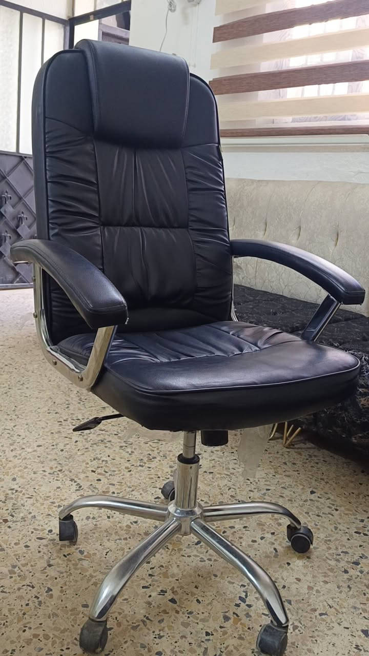 كرسي دوار + دولاب حديد  نظيف وجديد
السعر ١٦٠ الف للتواصل عبر الخاص


**إذا كنت صاحب هذا الإعلان وتريد حذفه لأي سبب، رجاءا أرسل رسالة إلى الدعم الفني**