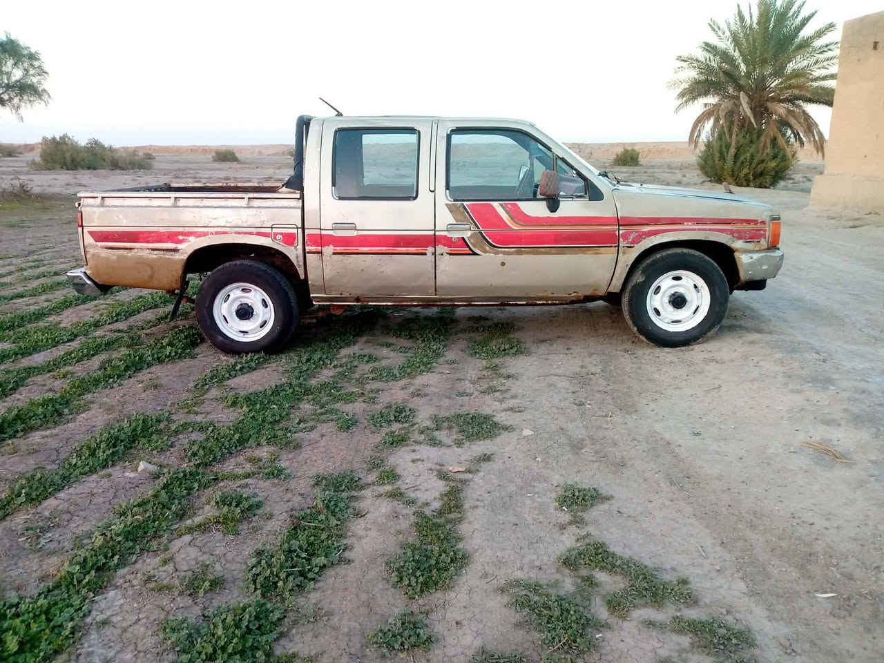 سلام عليكم للبيع نيسان مديل 90 محرك كير شاصي مكفولات رقم بصرة نكليزي بسمي شرط تحويل ثاني يوم 
حداديه جديده كهربايات شقاله 
باور ستيرن سعر 32 وبيها مجال 
تصل ***********
 مكاني سماوى قضاء الخضر
