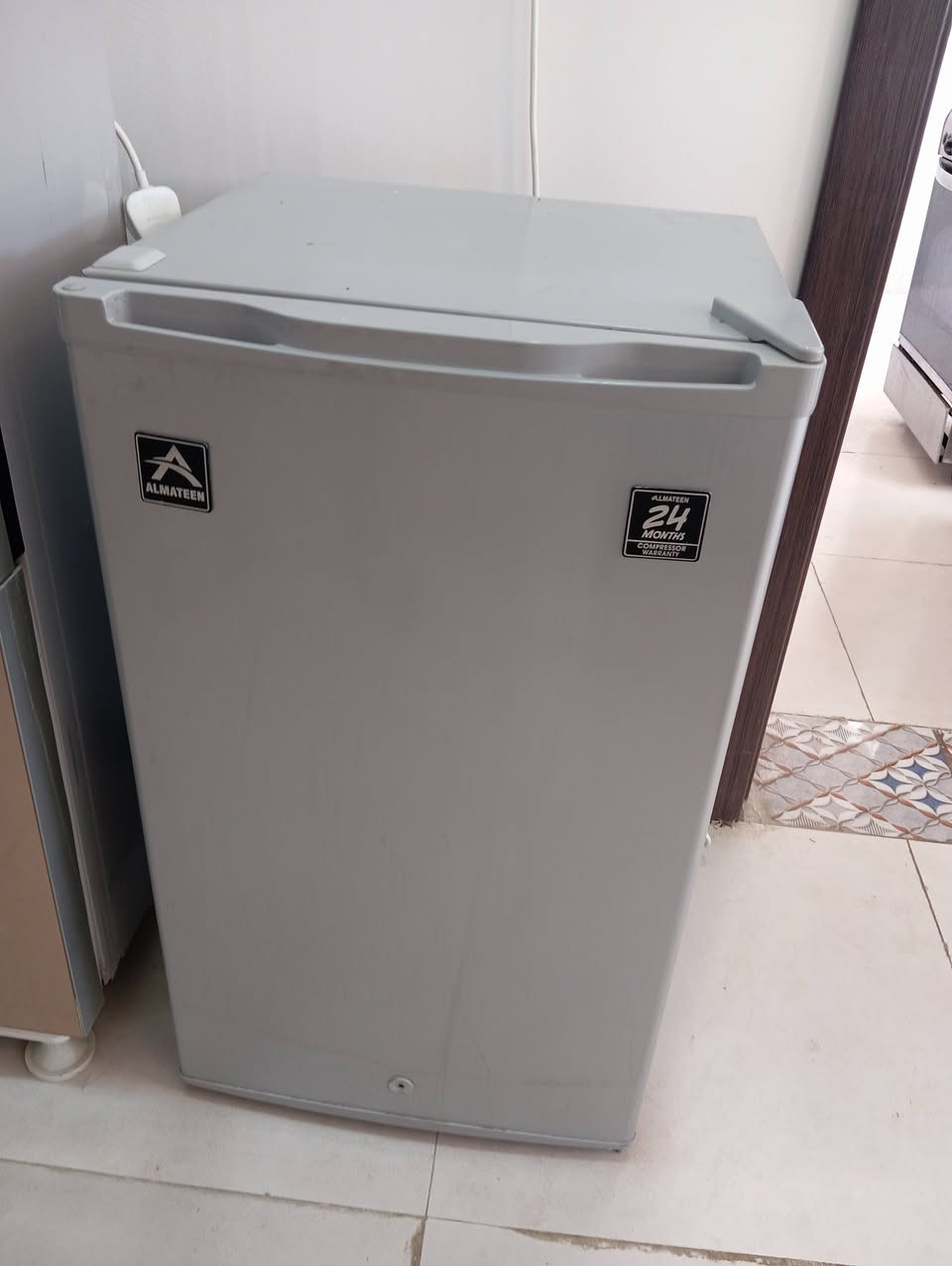 مجمدة مع ثلاجة حجم صغير فول تجميد السعر اثنينهم ب٣٠٠ الف المكان بابل ابي غرق قرب السيطرة 
 الاتصال على الرقم واتساب ***********
