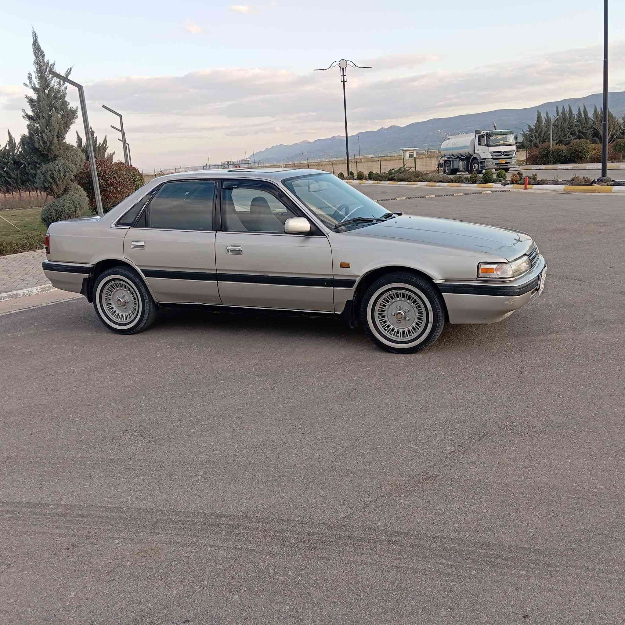 مازدا سنوق مەکینە ٨ وبەخ گیڕ عادی ڕەنگی سلڤەر دەعموو لێدراو ڕزیوی نیە گێڕو مەکینەو تەقەو رەقە کارەبای بەشەرت ٤جام کارەبا سەقف سلایت سوکان باوەر ٤تایەو ویلی خەت سبی لەزیرە زیری لەسقفی جوانترە بی رزیوی سعر ٣٨ گلاو کەمیک معامەلە لەسلێمانی زم ***********
