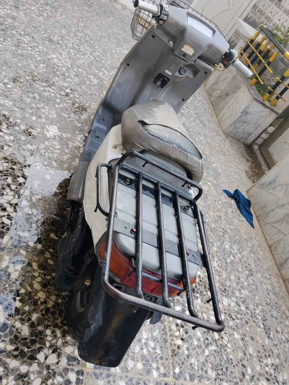 السلام عليكم دراجه بيكم للبيع جديده اتخبل الدراجه
سعر400 مكاني كربلاء الحسينيه عامود 100
‏‪0777 966 5565‬‏ فوك من فندق البارون
