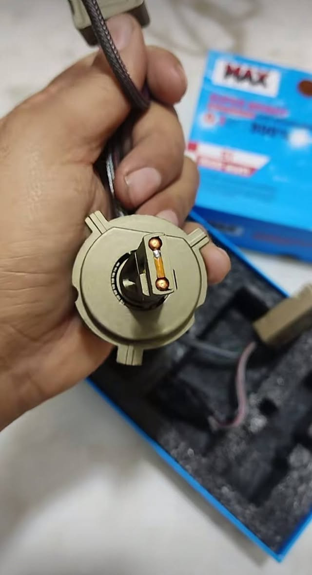 دبل براد شمسي يشتغل عالي ناصي ضمان سنة كاملة وب 30 فقط الإنارة نهار شرط
جميع الارقام متوفرة


**إذا كنت صاحب هذا الإعلان وتريد حذفه لأي سبب، رجاءا أرسل رسالة إلى الدعم الفني**