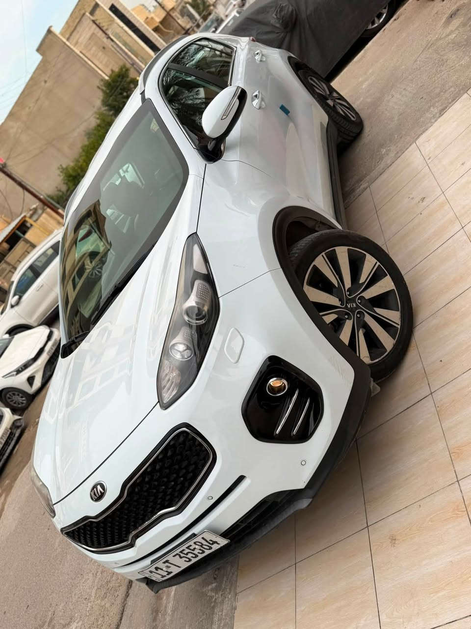 السلام عليكم
سبورتج 2018 خليجي مكفوله من صبغ وبارد بيه كم رصعه بسيطه رقم بغداد باسمي مكينة 2000 سياره نص مواصفات تحكمات شاشة كامره داخل لونين سياره ماشيه 103
مكان السياره بغداد العامرية
رقم:-***********
السعر 175$ بيه مجال بسيط
