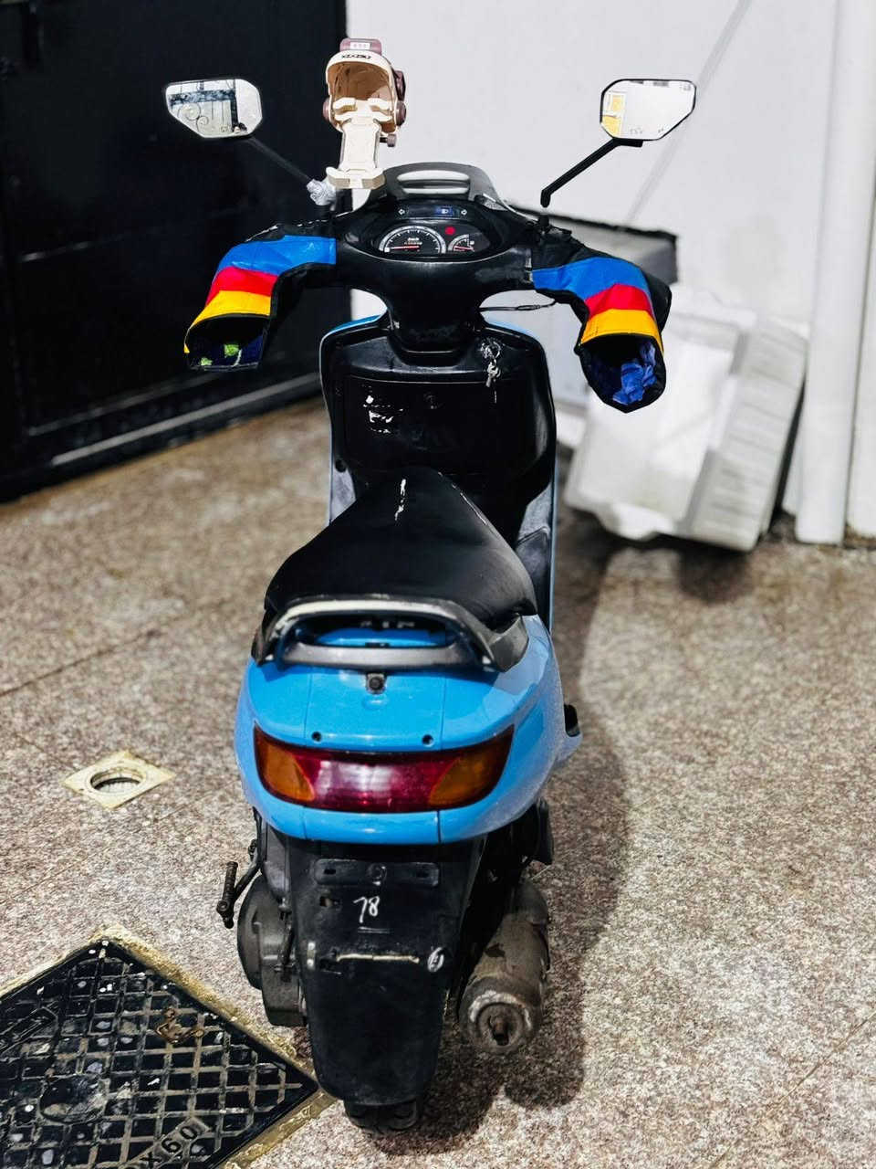 السلام عليكم دراجه فراشه فحل الدراجه حاويه مكفوله المكينه من كلشي بيها نواقص بسيطه عنواني نجف
للاستفسار أكثر تواصل مع هذا الرقم ***********
