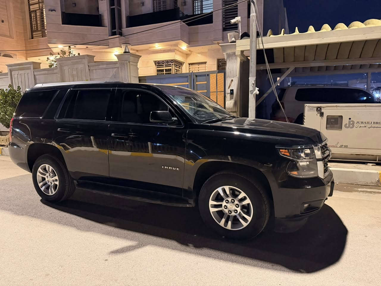 تاهو خليجي موديل ٢٠٢٠ 

- السيارة ماشية ١٥٠ الف كم

- الرقم بعد عطلة العيد يتحول رقم جديد
 
- السيارة حادثها صار باب الصدر تبديل طبق الاصل + باب خلف تعمير

- كير + مكينه كفالة 

- حدادية + تخم تاير جديد 

-كشنات + ارضية تغليف جديد جلد

- مكان السيارة الناصرية 

بيع سعر ٣٢٥$ وبيها مجال حگ الجية 
 او مراوس مع جمسي دنلي ٢٣ وفوك 

للتواصل 
***********
