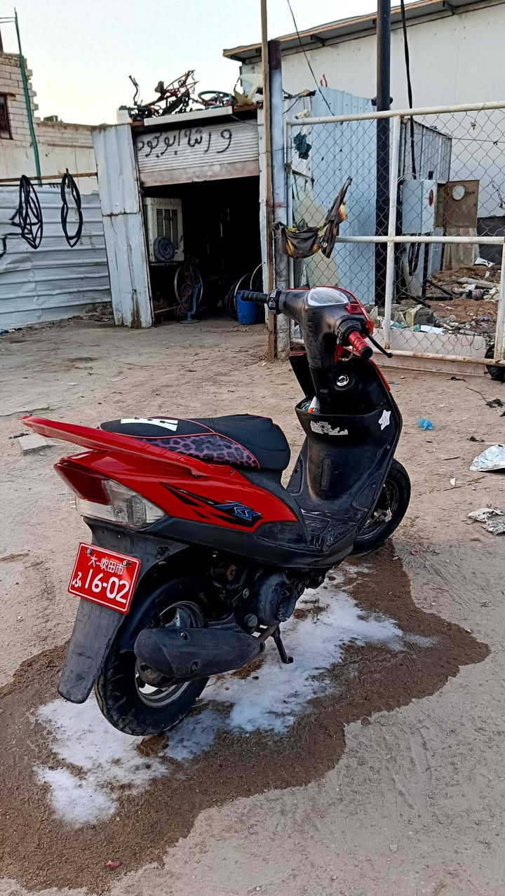 عدله 50  بلاد  ما مفتوحه كامله للاخير مابيها نقص بس كفر تجاري 
للبيع شراي خاص او يتصل ***********
مكاني ناصريـــه الاسكان الصناعي
