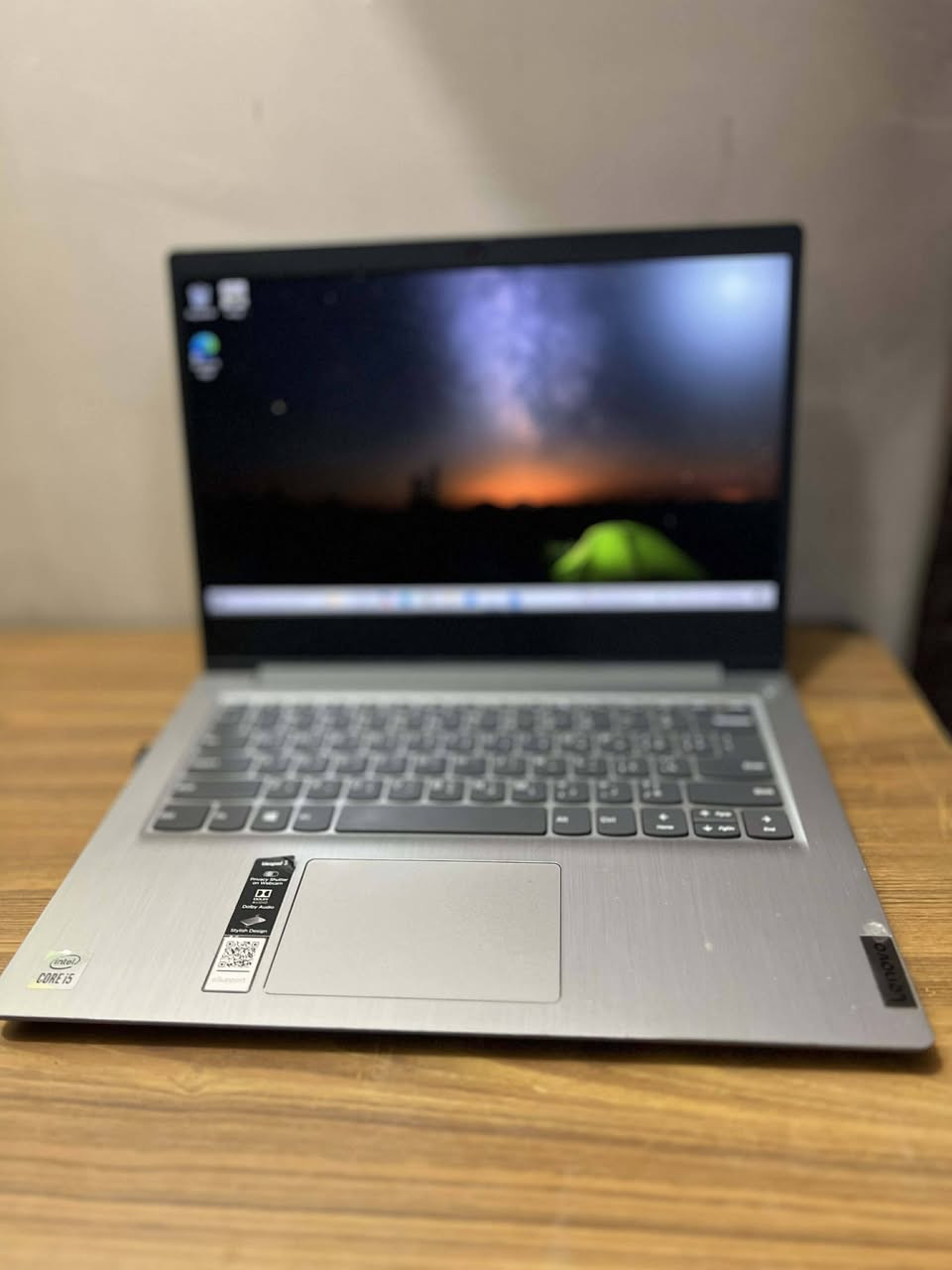 لابتوب لينوفو idebad3
مواصفاته: 
core i5 10210U 
ram 8
GB 512
ويندوز ١٠ 
الجيل العاشر
لابتوب جدا جدا نضيف مداخل صيانه
مع كامل الملحقات 
السعر ٣٢٥وبيه مجال
المكان بغداد سبع ابكار
***********
