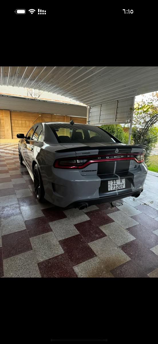 جارجر سكات باك موديل 2022 وارد امريكي
محرك 8 سلندر 6400
ماشيه 37 الف ميل 
فتحه سقف 
كشنات تدفئه والمقود تدفئه 
شاشه كبيره تدعم كار بلي
كشن كهرباء مقاعد قماش 
محرك كير مكفول بشرط 
السياره ستوك شركه برمجه فقط مراوح وسرعه وجدا نظيفه السياره تخم تاير 
الحادث فقط بنيد تبديل شرط بدون ايرباك 
السعر ٢٧٠
رقم الهاتف ***********
