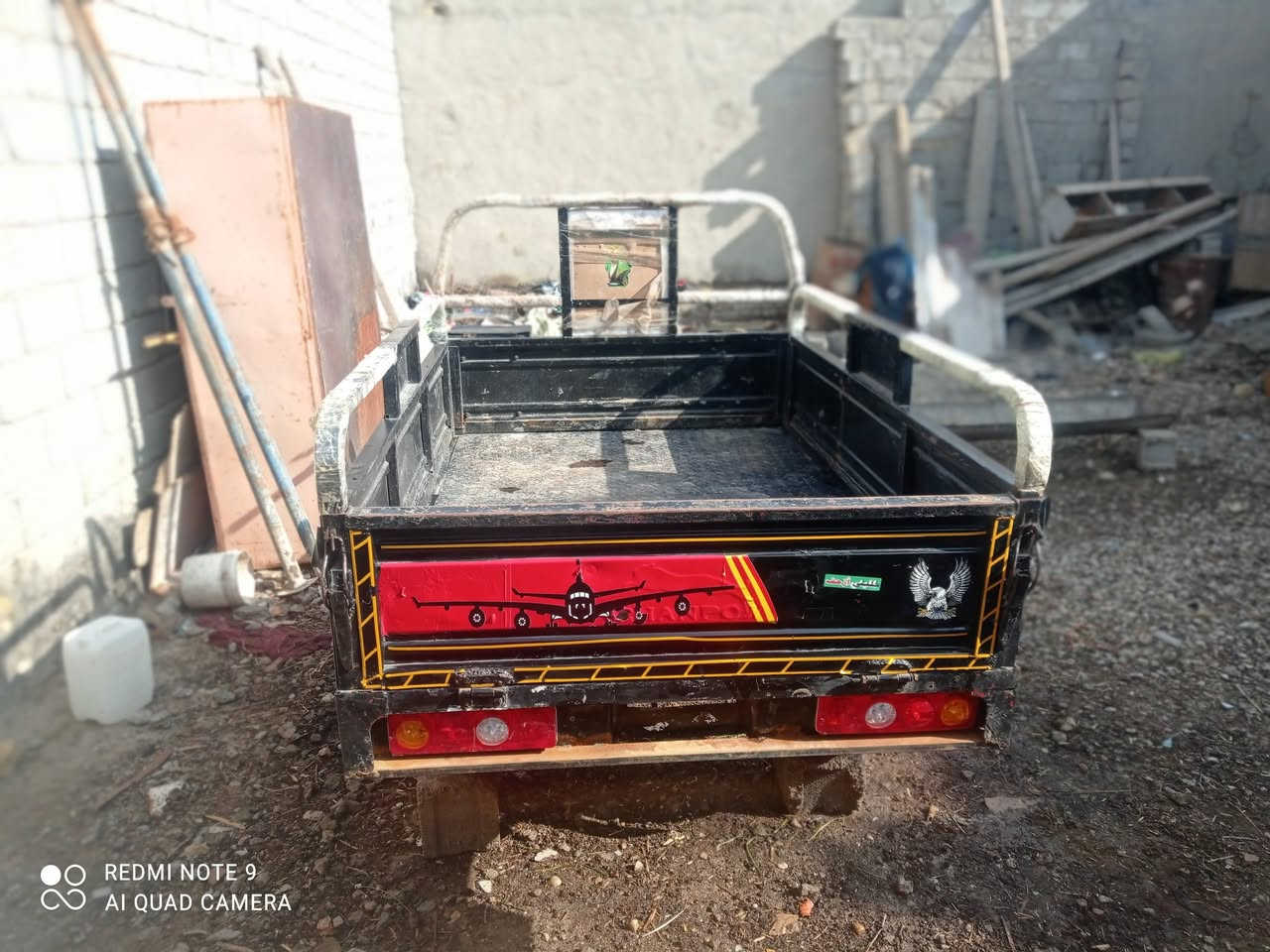 ياالله ستوتة للبيع موديل 18 ستوتة اوراق كهرباء كلها شغالة ستوتة كفالة مكان كوت لسعر مليون و100 بيها مجال قليل ***********
