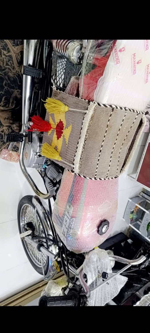 السلام عليكم تايكر موديل 2023 طالعه بل 24 دراجه جديده وحلوه
شوفت عينك بل جيس حلوه وكامله اوراق 5 الشراري يتصل مكاني حله سياحي السعر مال بيع ب 600 الف

وهاذه رقمي

***********
