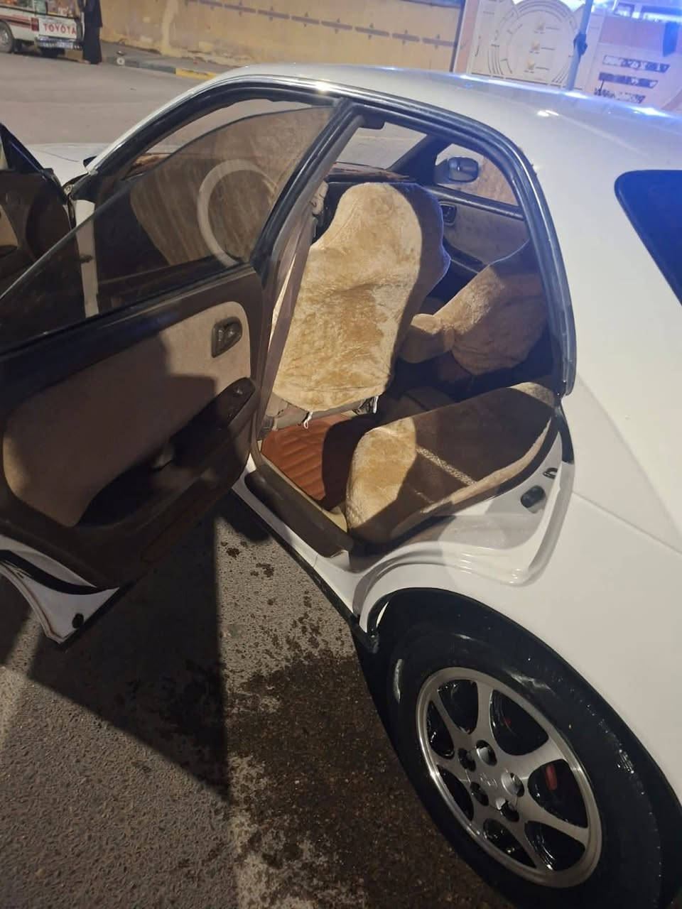 مارك نفخ سياره جديده مكينه 2500 مكفوله كص ونقل جثه بصره سنويه مامنتهيه لل2028 مكانات صبغ الداير فقط لاتصال ***********
